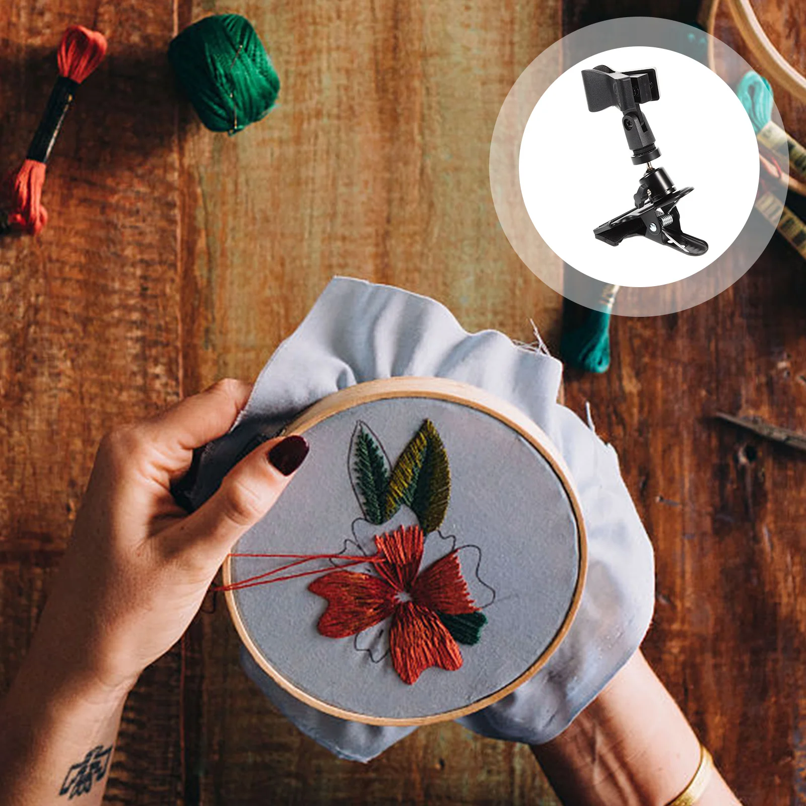 

2Pcs Cross Stitch Stand Embroidery Clamp Plastic Craft Sewing Clamps Fixing Stitching Clips DIY Embroidery Frame Accessories