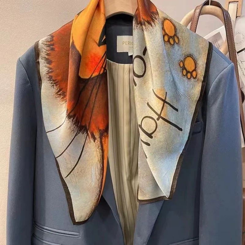 women-versatile-mulberry-silk-neckerchief-adorable-lion-pattern-fashion-soft-lightweight-all-match-daily-outfit-neck-accessory