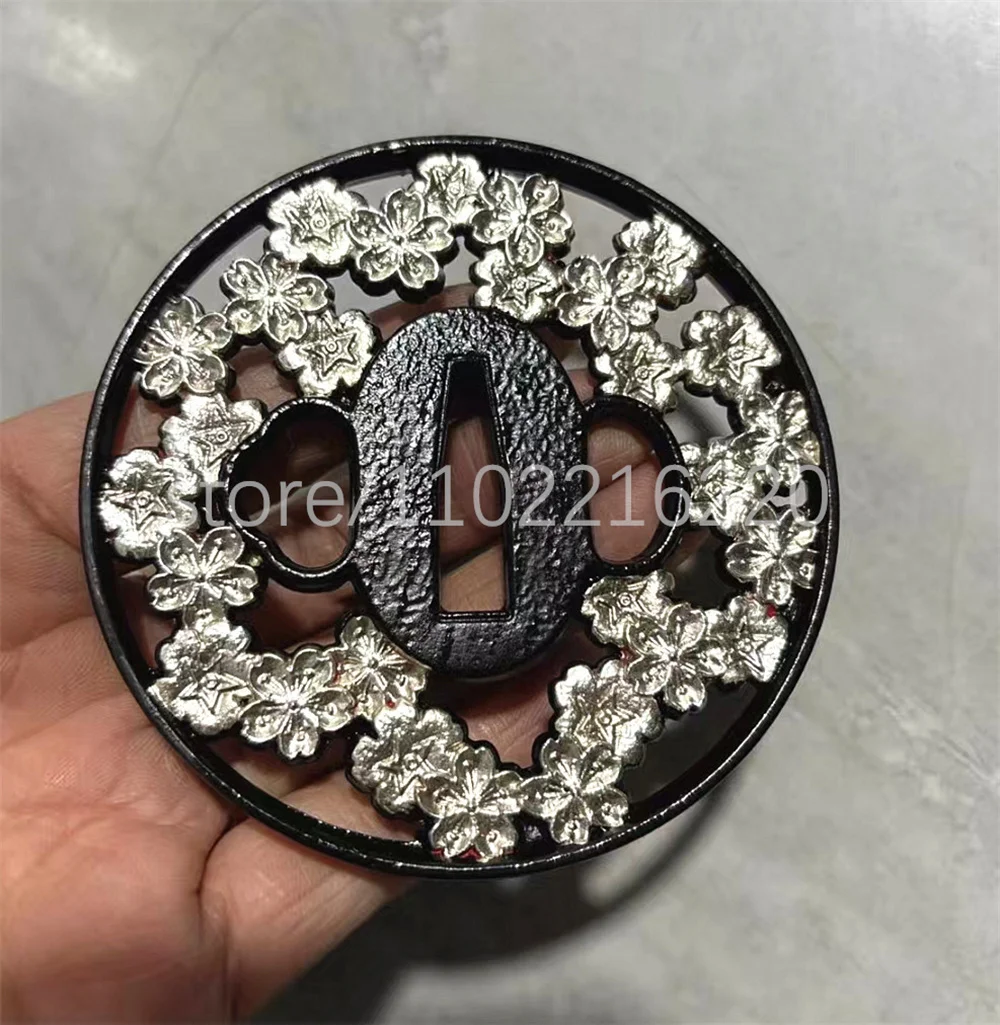 Very Exquisite Copper Brass Real Silver Plated Sakura Tsuba Handguard Guard For Real Japanese Samurai Katana Sword Fittings