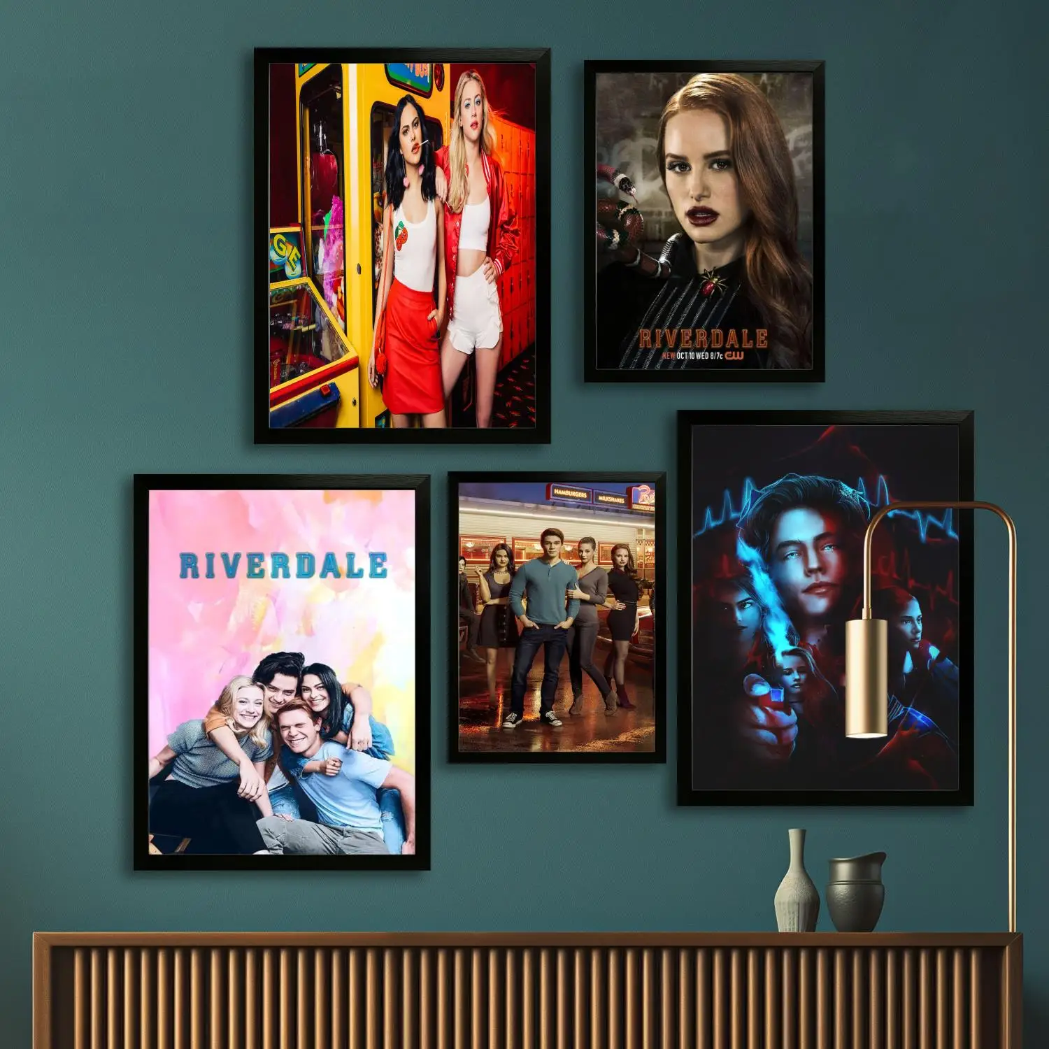 Riverdale Television Movie Canvas Art Poster and Wall Art, Picture Print, Modern Family Bedroom Decor,Decorative painting