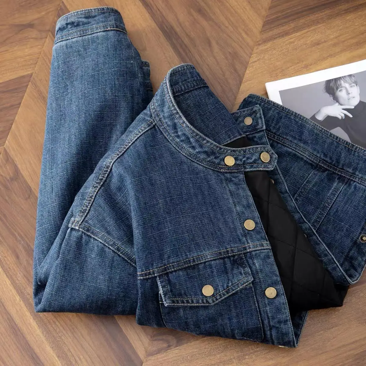 Women Denim Cotton Jacket Winter Design Sense Stand Collar Korean Cool Girls Motorcycle Outerwear Loose Short Denim Coats