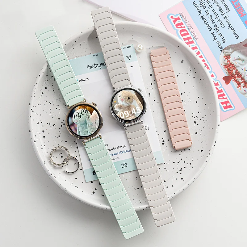 22mm 20mm Magnetic Loop Band For Samsung Galaxy Watch 7 FE 6 5 4 Silicone Strap For Huawei Watch GT5/4/3Pro 46mm Ultimate Correa