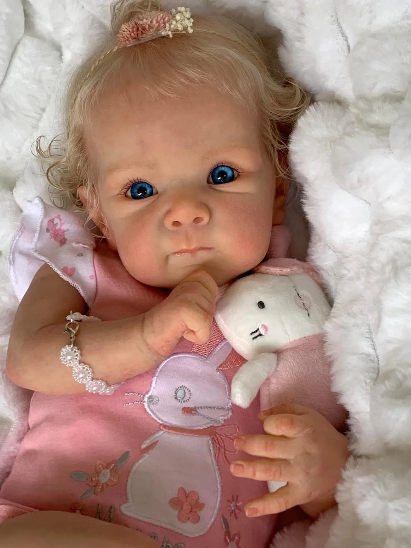 NPK 18 Zoll Neugeborene lebensechte Puppe Soft Touch Reborn Baby Bettie mit 3D-Haut Handwurzelhaar Mehrere Schichten Malerei Kuscheltier