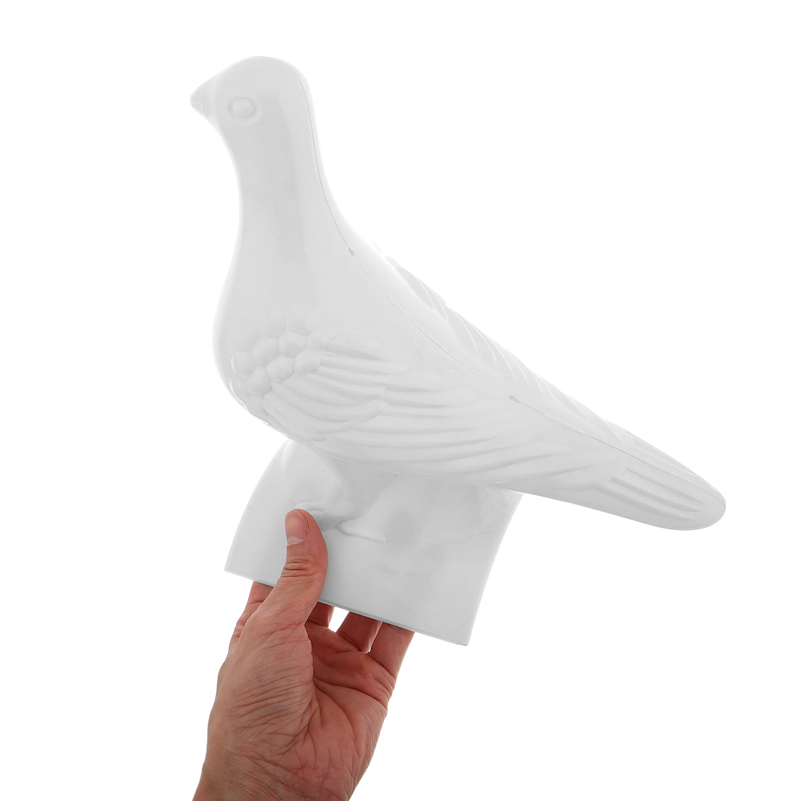 

Style Roof Decoration Plastic Bird Figurine Lightweight Durable Waterproof Pigeon Ornament for Home Garden Roof Bird