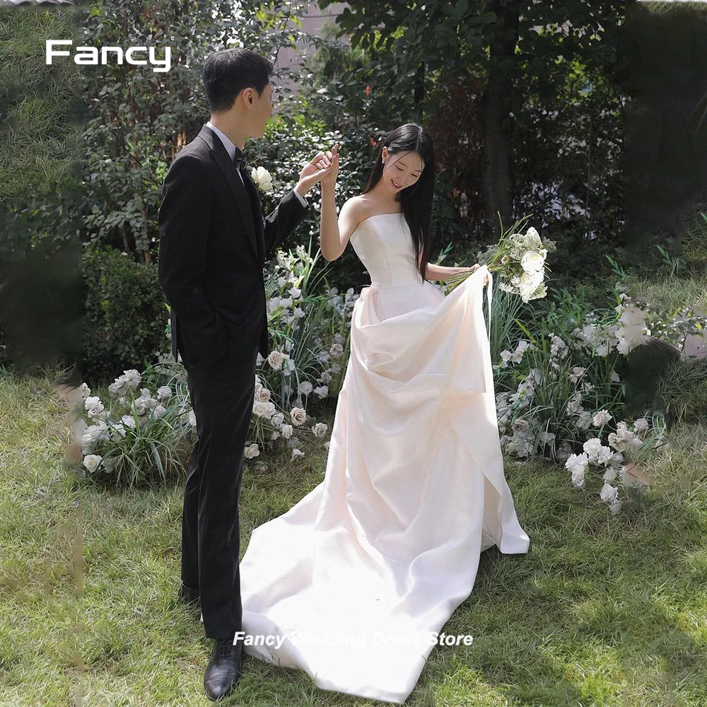 

Fancy Simple Strapless A Line Wedding Dress Korea Photoshoot Evening Dresses Soft Satin Court Train Bridal Gown customized