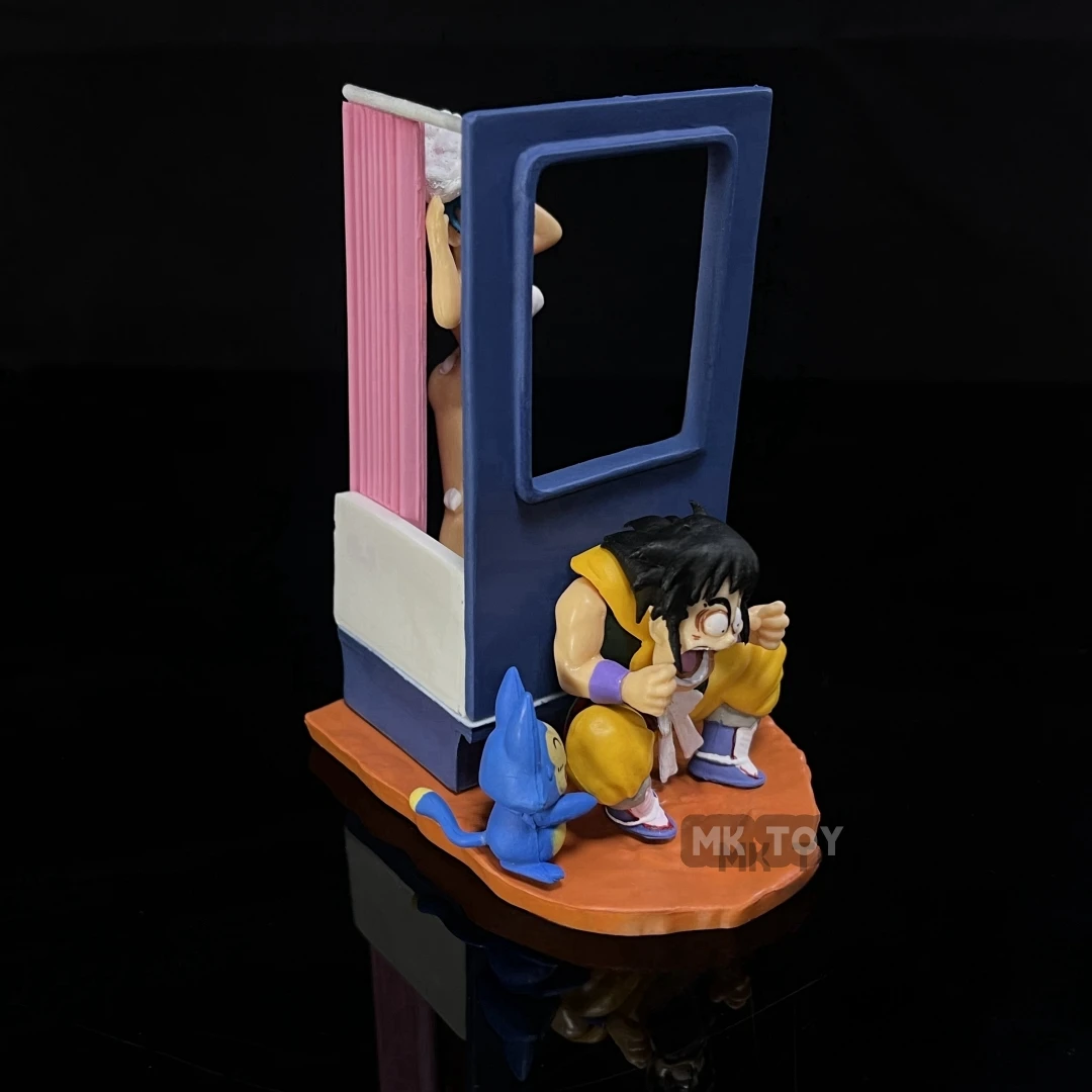 9.5cm Anime Dragon Ball Z Yamcha Peep Bulma have bathing action figure model