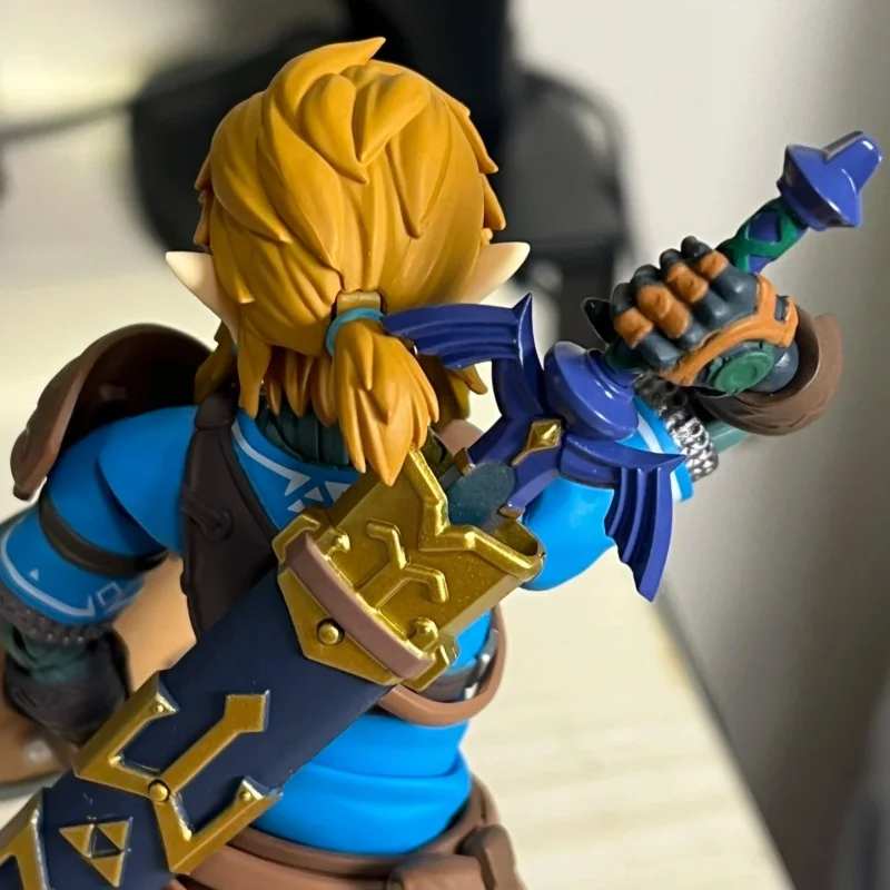 

the Legend of Zelda Tears of the Kingdom Figma Anime Action Figure Collection PVC Ko Model Toy Kit for Domestic Use