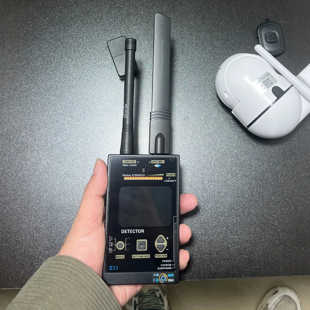 X11 Intelligent Detection Device 1MHz-12GHz, Anti Location Anti Eavesdropping Hidden Camera GPS Tracker Bug RF Magnetic Detector