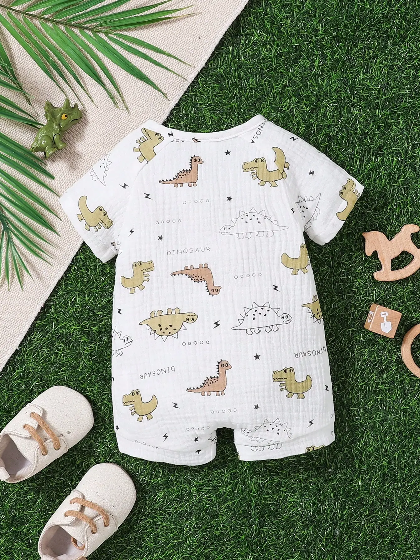 بدلة قفز صيفية جديدة للأطفال على شكل ديناصور كارتوني مطبوعة بالكامل بأكمام قصيرة مصنوعة من القطن الخالص، ناعمة ومريحة ولطيفة #2