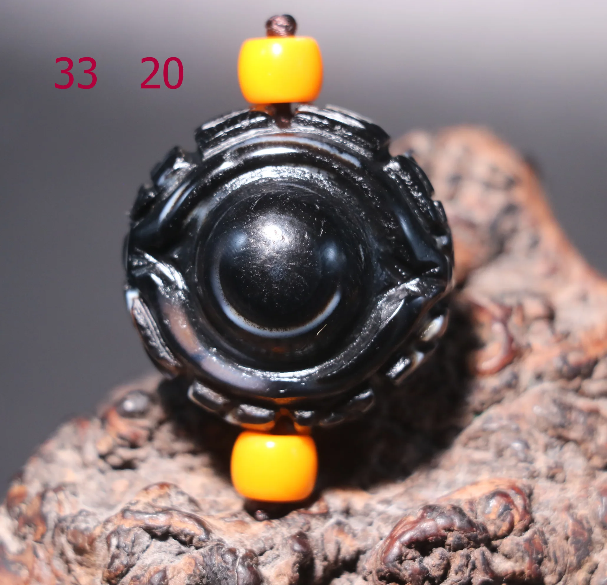 

J09a Magic Power Tibetan Agate Scultural OM Word Goat Eye Heaven Eye dZi Bead Pendant 3A Amulet Talisman Treasure