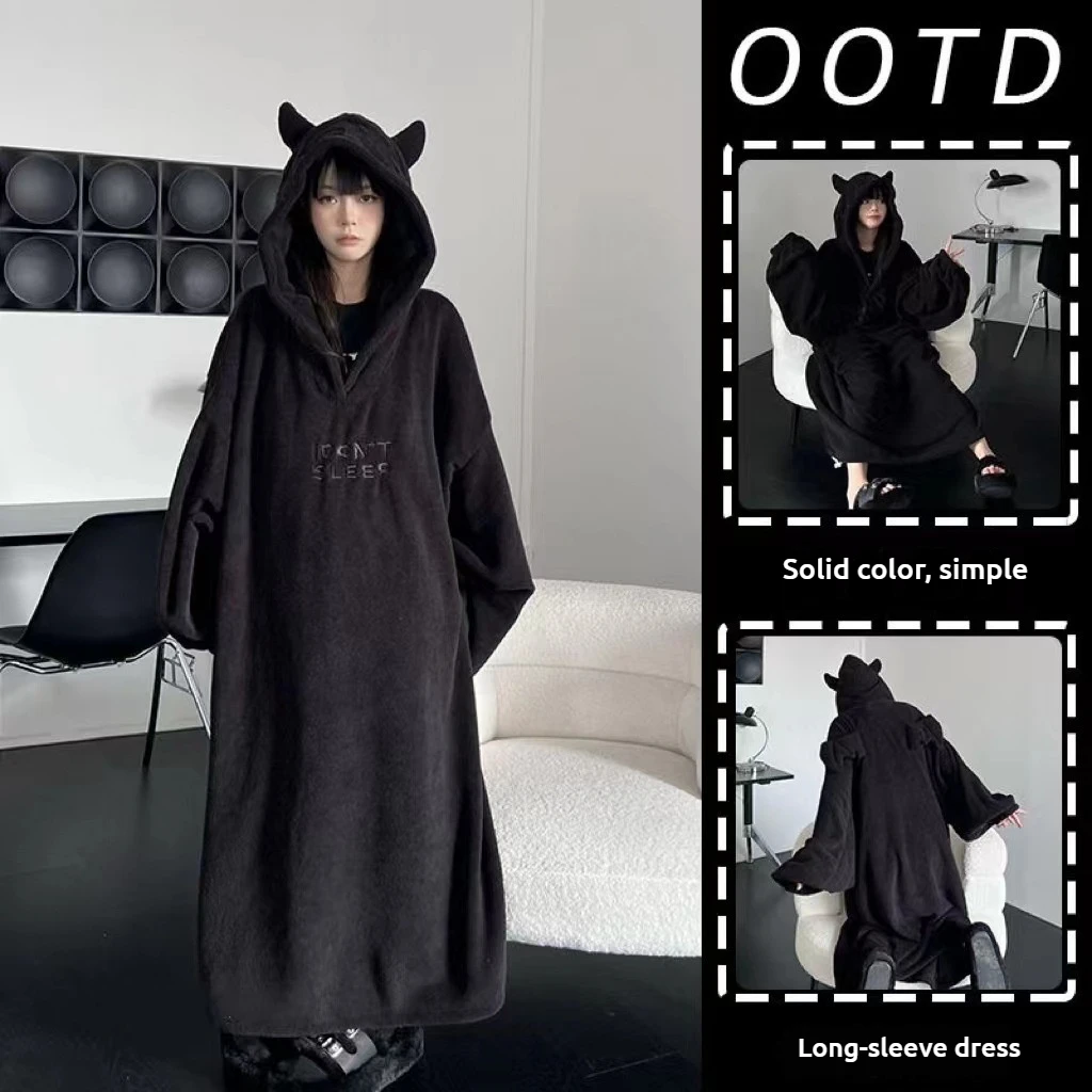

Halloween Cosplay Little Devil Hooded Robe Fleece Lined Thickened Couples Onesie Sleepwear Men Women Large Size Cute Embroidery