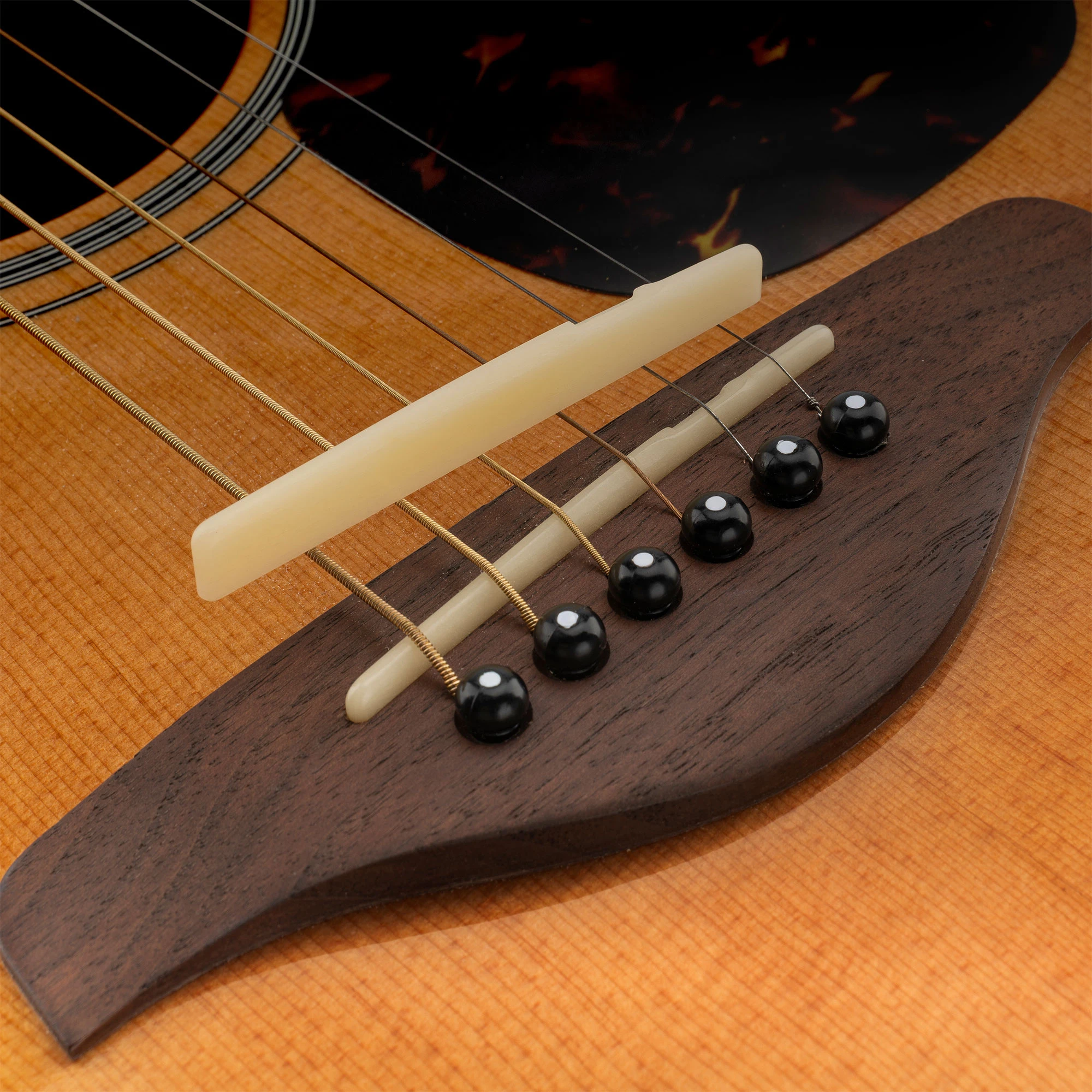 Musiclily Pro 75 x 3 x 10 mm kompensierte Knochensättel mit flachem Boden für 6-saitige Akustikgitarren der YA Style FG-Serie (2er-Set) – Detail 6