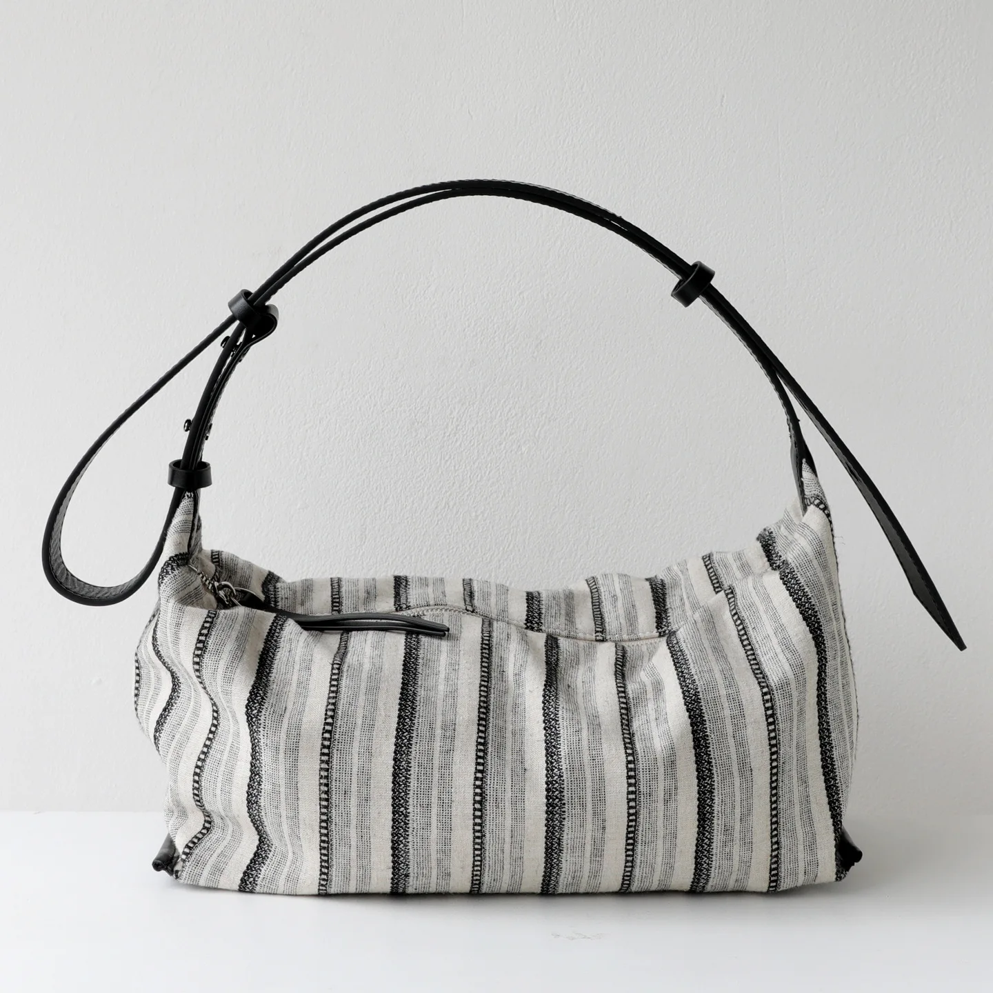 Women's Linen & Top-Grain Leather Pillow Bag Adjustable Shoulder Strap Large Capacity Hobo Bag for Commute Casual