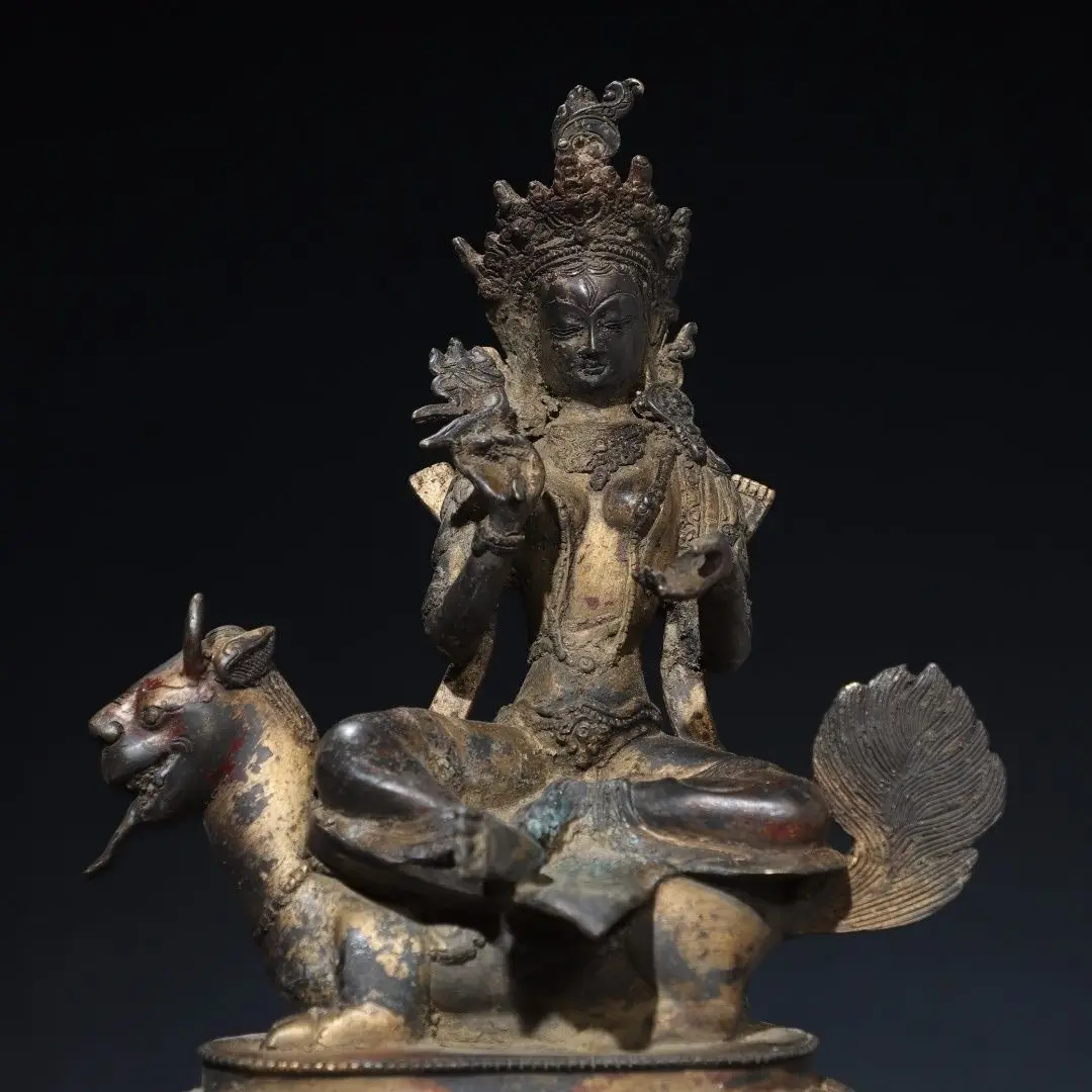Copper, mud gold [Tara] height 24 cm wide 20 cm thick 10 cm weight 1.4 kg