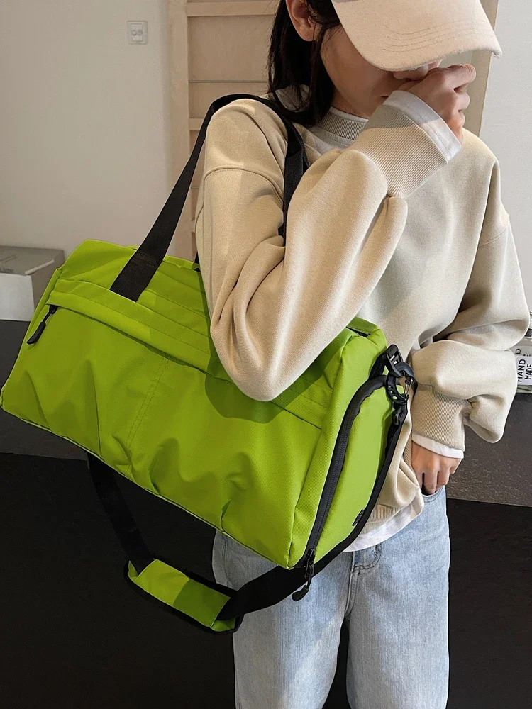 

Новая большая сумка для йоги, плавания и фитнеса 2025 года, дорожная сумка с отделениями для сухих и влажных вещей, сумка для хранения спортивного инвентаря