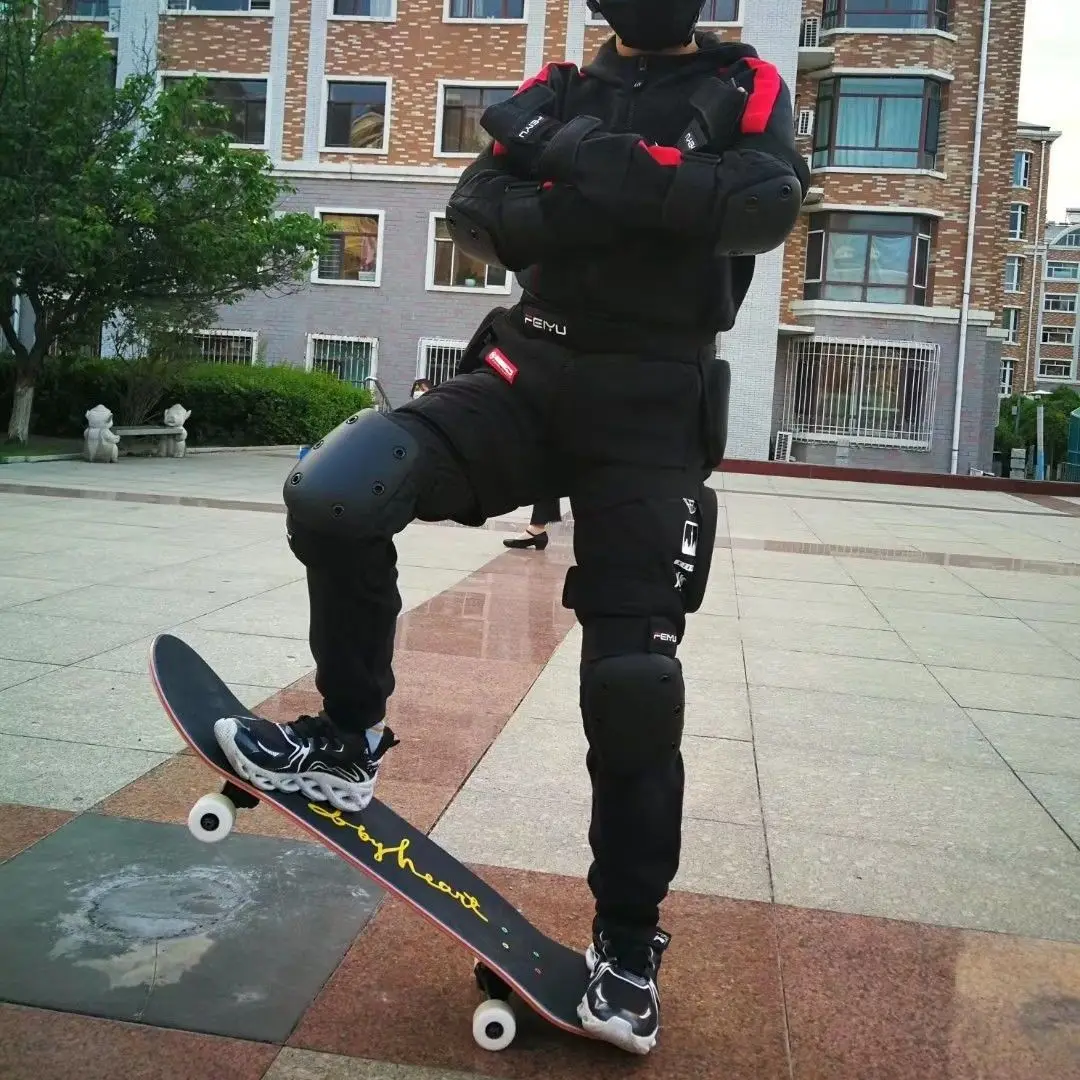 

Skateboard protective gear, knee pads, condoms, anti-fall, roller skating protection, complete set of protective equipment