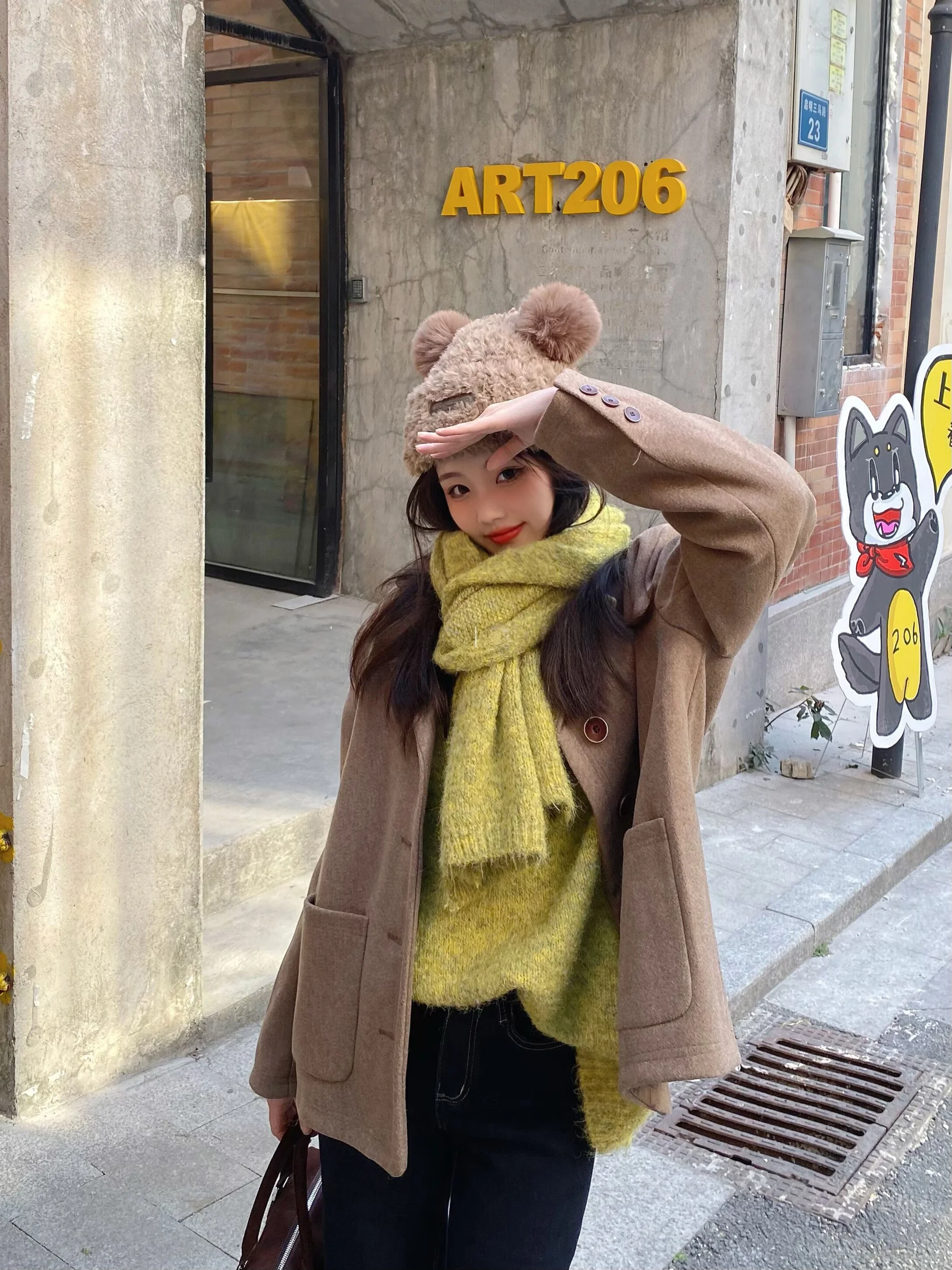 

Ретро-костюм женский шерстяной, свободный крой, с наплечниками, длинный рукав, прямой силуэт, однотонный, для офиса, весна 2025