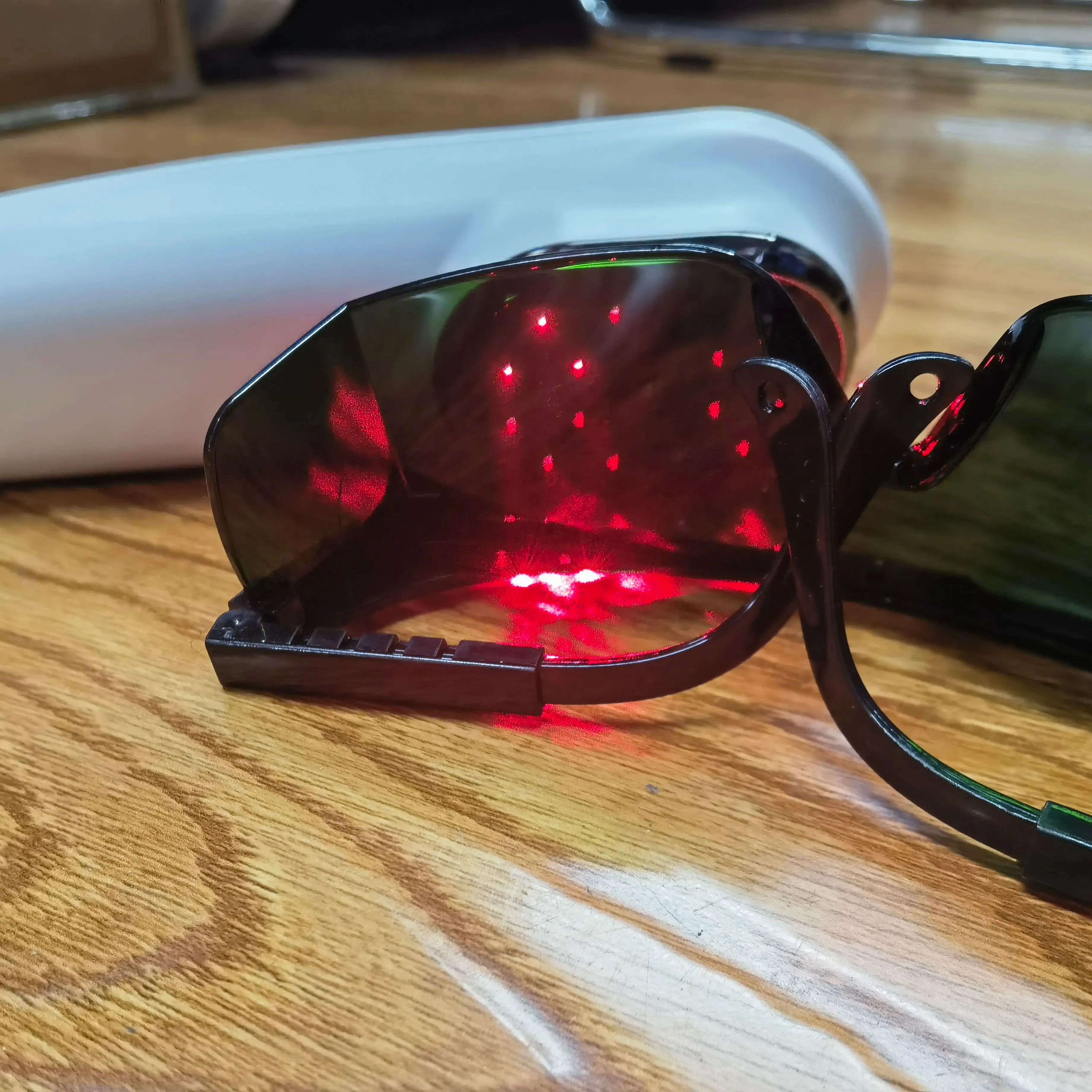 

Professional 650nm 808nm 17 Diodes Cold Laser Therapy Device for Knee Arthritis Pain Relief & Muscle Recovery