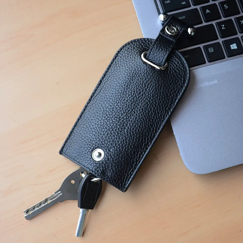 Multi-Functional Key Holder with Pull-Out Design Compact, Large Capacity, Leather Key Case for Cars, Office, Travel