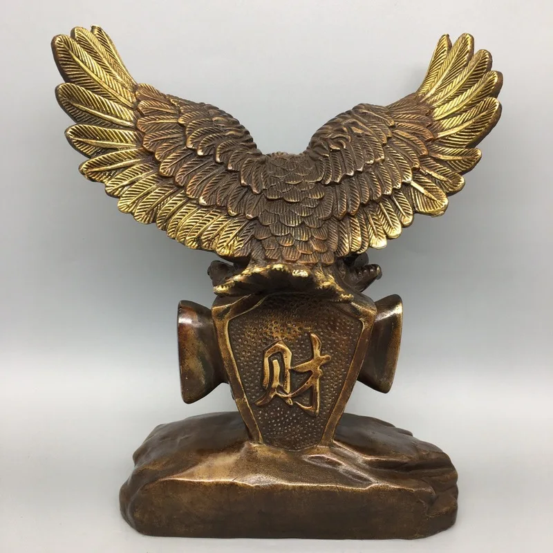 Copper symbolizing grand ambition, eagle ornament craft, office desk , home entrance decoration