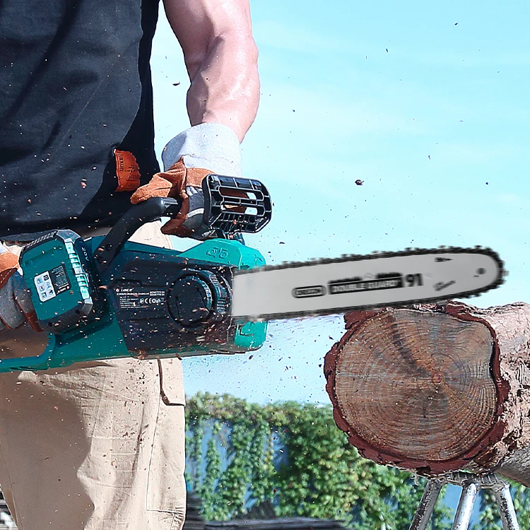 Liangye LCGC777-3 1200w Steel Chainsaw Man Battery Wood Cutting