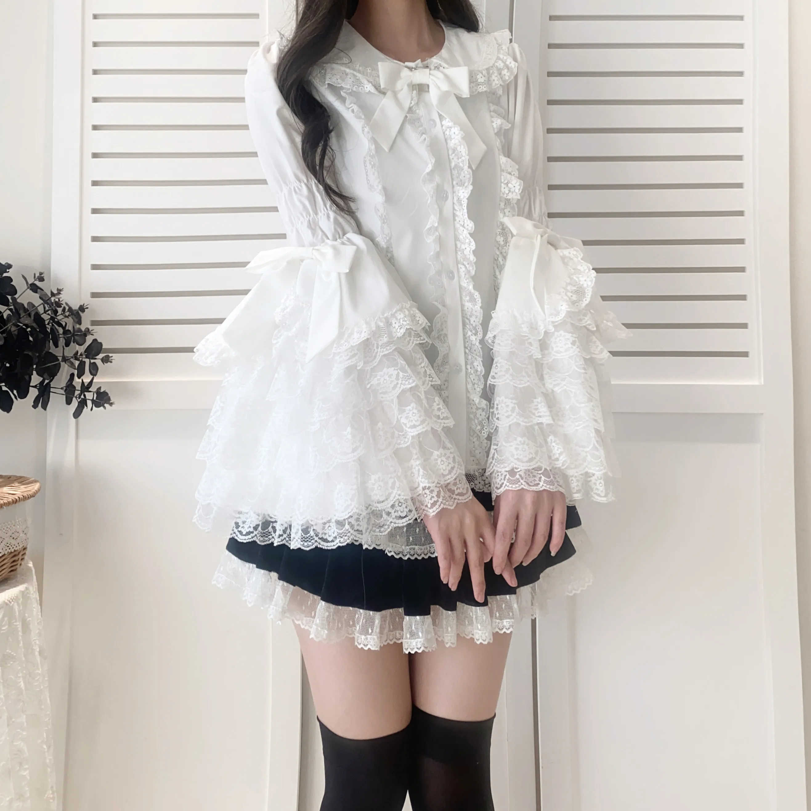 Lolita Long Flared Sleeve White Bow Versatile Bottoming Shirt Spring Autumn Girl Elegant Lace Solid Color Heavy Industry Top