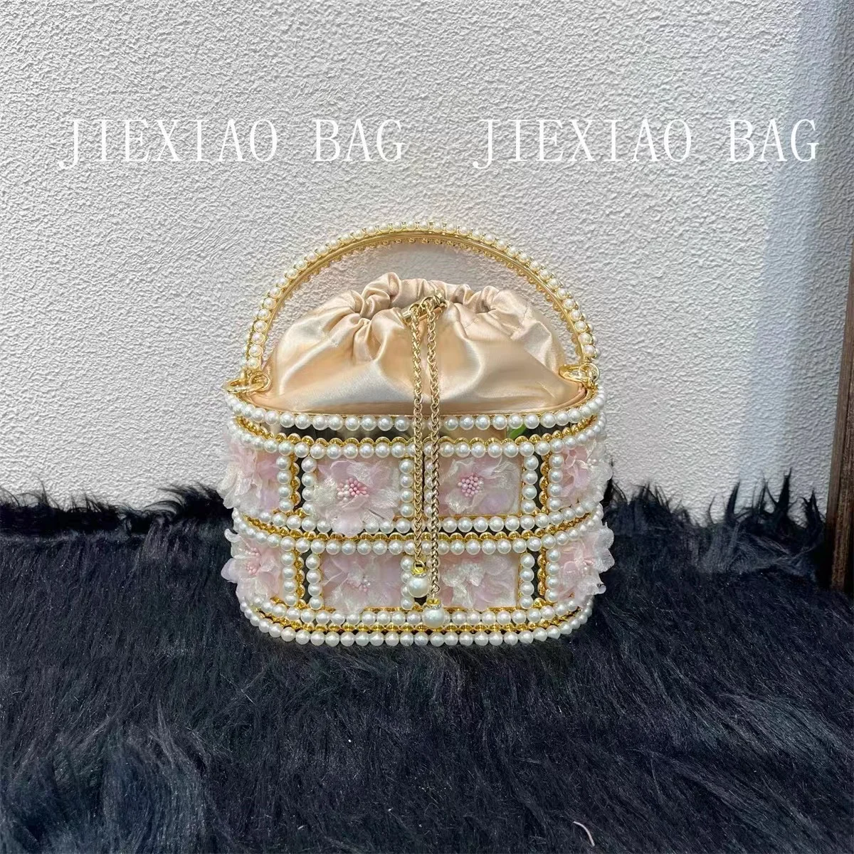 

Women's Handbag Luxury Evening Bag Pearl Beaded Fashion Floral Appliques Metal Cage Wedding Party Clutch Purse Crossbody Bag