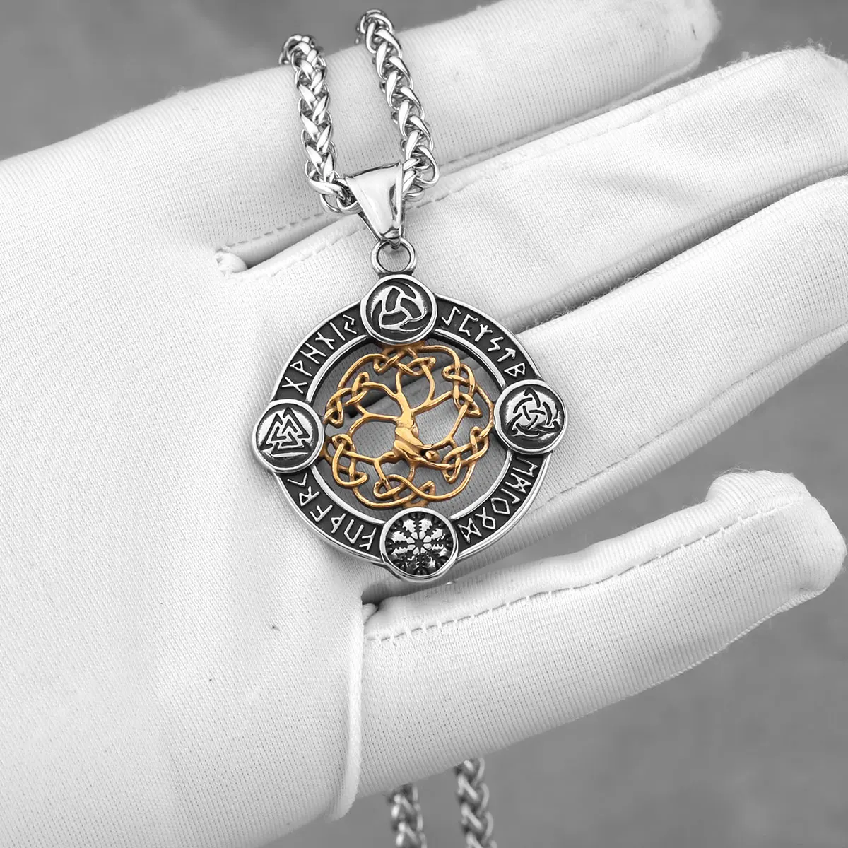 Stainless Steel Vikings Tree of Life Runes Necklace Men\'s Vintage Valknut Amulet Pendant Necklace Fashion Male Jewelry Wholesale