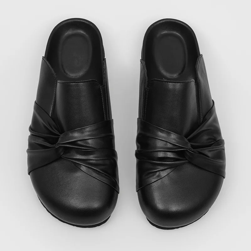 

High Quality Men New Boken Shoes Pleated Design Breathable Non Slip Suitable for Daily Commuting Fashionable Semi Slippers