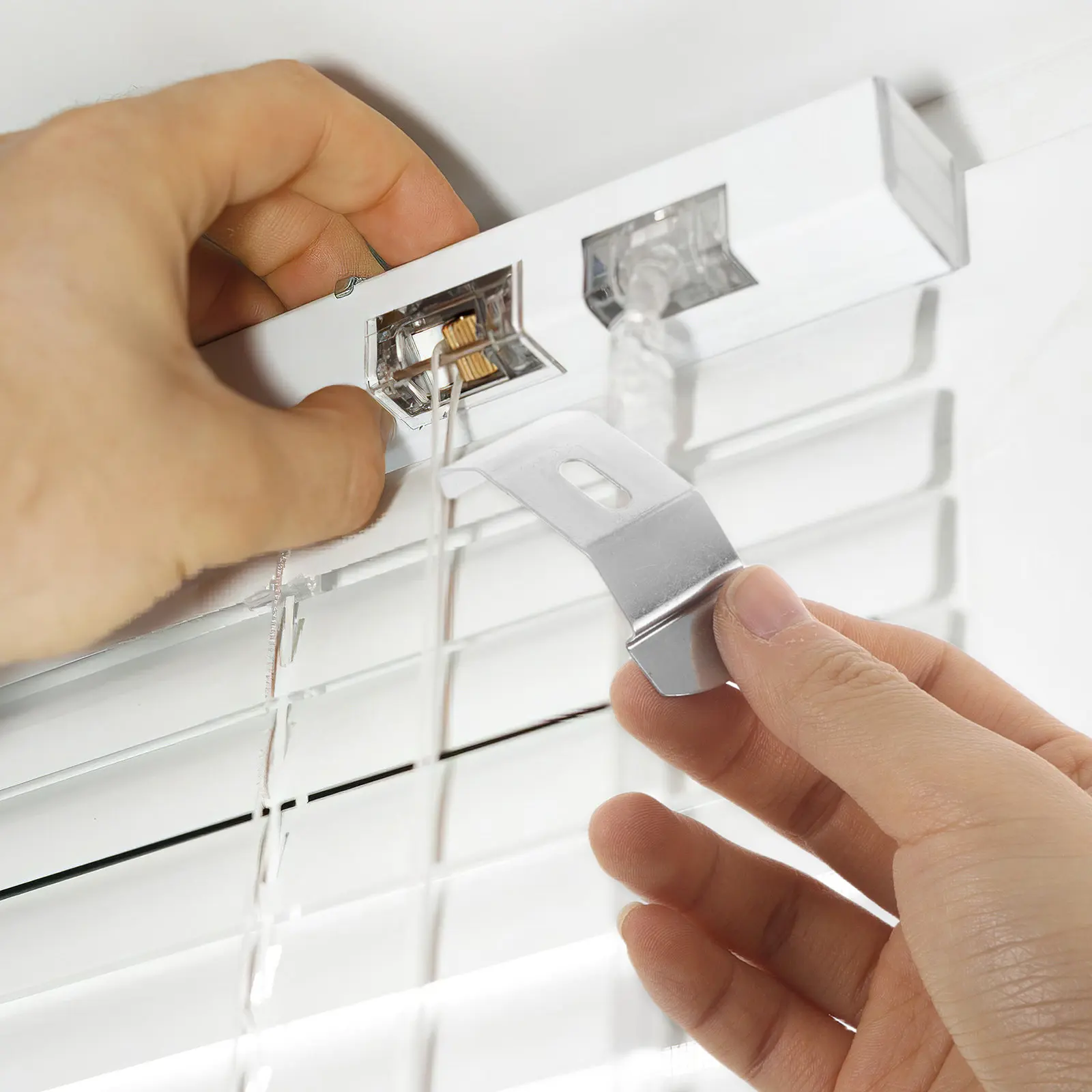 

Комплект из 15 кронштейнов для верхнего крепления штор - Зажимы для вертикальных жалюзи, крепеж для оконных штор, сменная фурнитура