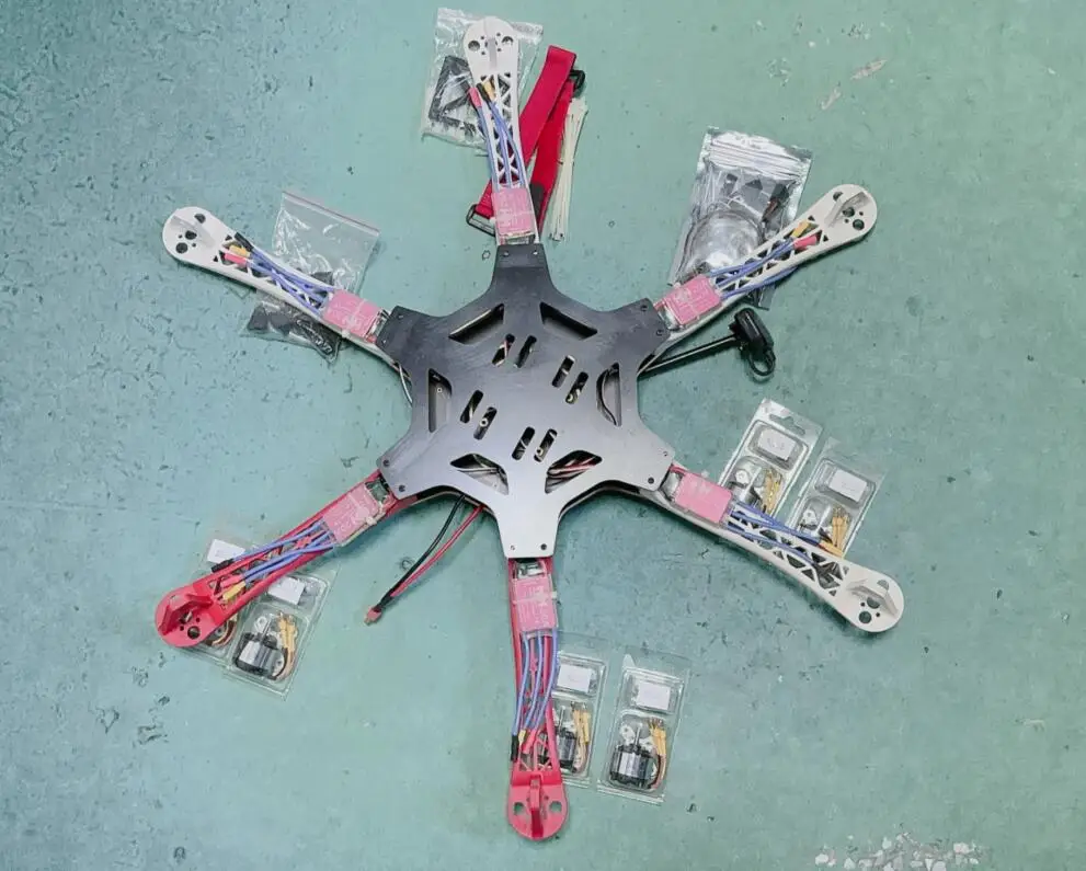 F550 Fiber Hexcopter MultiCopter Frame bulit in MWC flight controller 6pcs 2212 motors 6pcs 20A speed ESC GPS PNP version Car