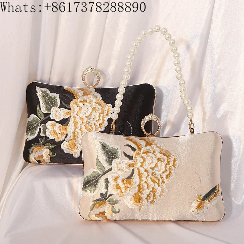 

Retro cheongsam bag ladies handbag embroidered silk clutch handbag for women's banquet