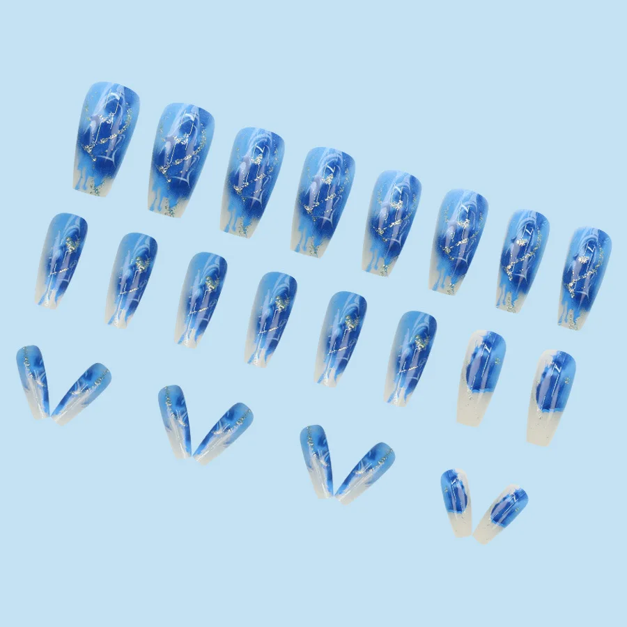 24 pezzi di adesivi estetici a forma di cuore glitterato per unghie Unghie autoadesive blu Premere su unghie finte con colla lunga ed economica con strumenti