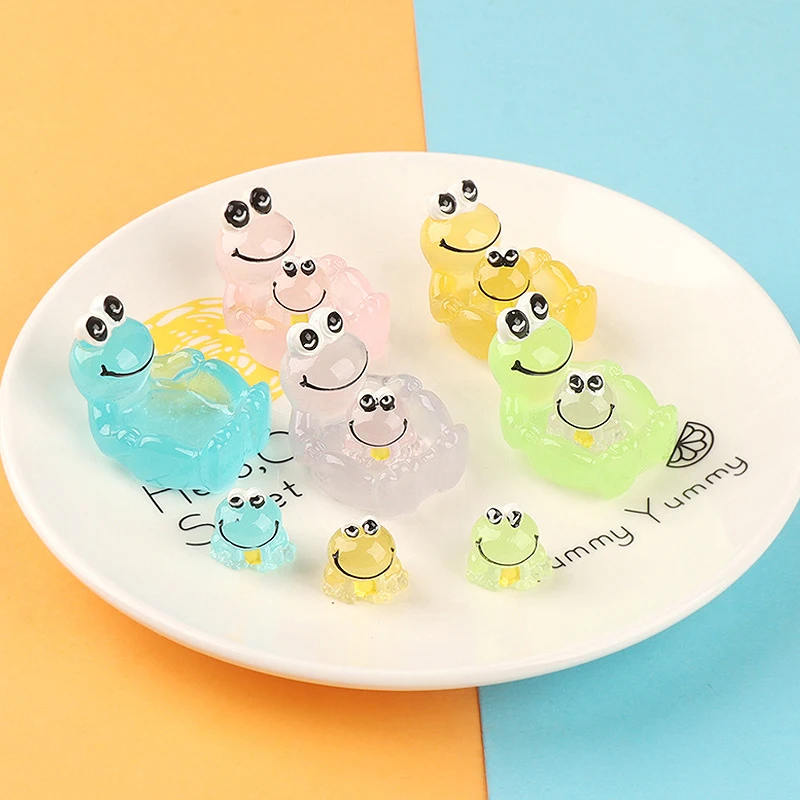 1Set Luminous Mini Resin Duck/Frog with Baby Animal Car Dashboard Toys Dolls Figures Home Garden Decoration Cartoon Color Chick