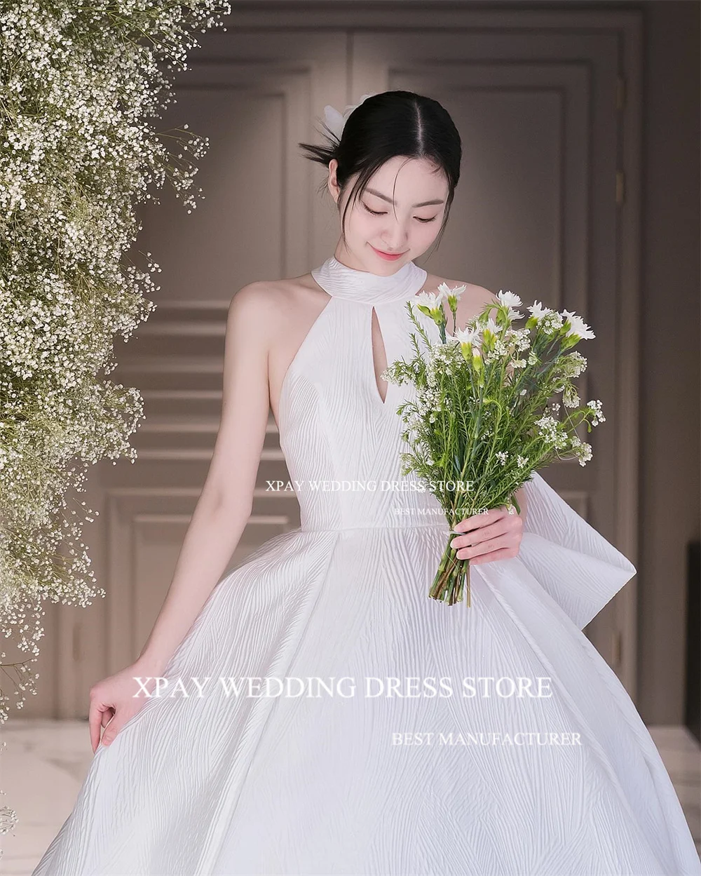 XPAY Elegant Halter Neck A Line Korea Wedding Dresses Cut Out Sleeveless Photos Shoot Pleats Unique Satin Bridal Gowns Custom