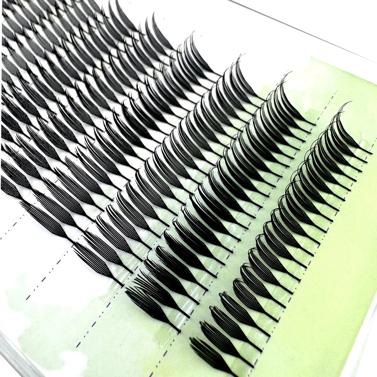 Verlängern Sie federförmige persönliche Wimpern. Brasilien rollen weiche Wimpern, individuelle Wimpern, Private-Label
