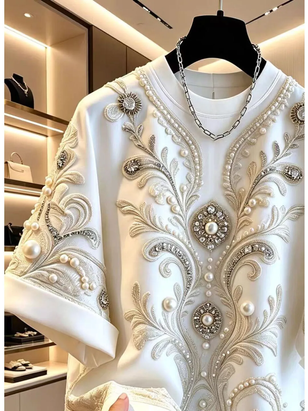Heavyweight Short Sleeve T-Shirt Women's White Beaded Luxury Sensation Korean Style Creative Pattern Commute Fashion T-Shirt