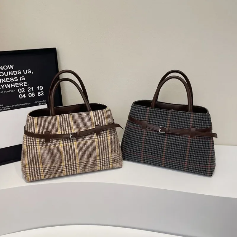 

Vintage Minimalist Diaper Bags For Women Simple Luxury Leather Shoulder Bag Elegant Designer Fashionable Tote