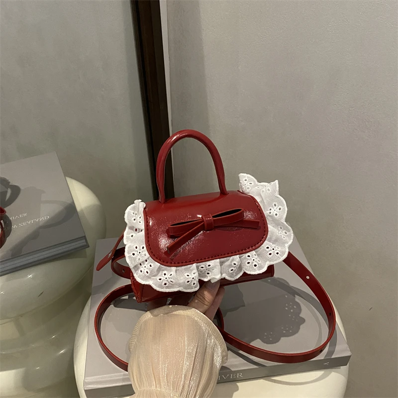 

PU Bow Lace Fashion Square Crossbody Bags High Quality Exquisite 2025 New Bags for Women Autumn New Commuting Shoulder Bags