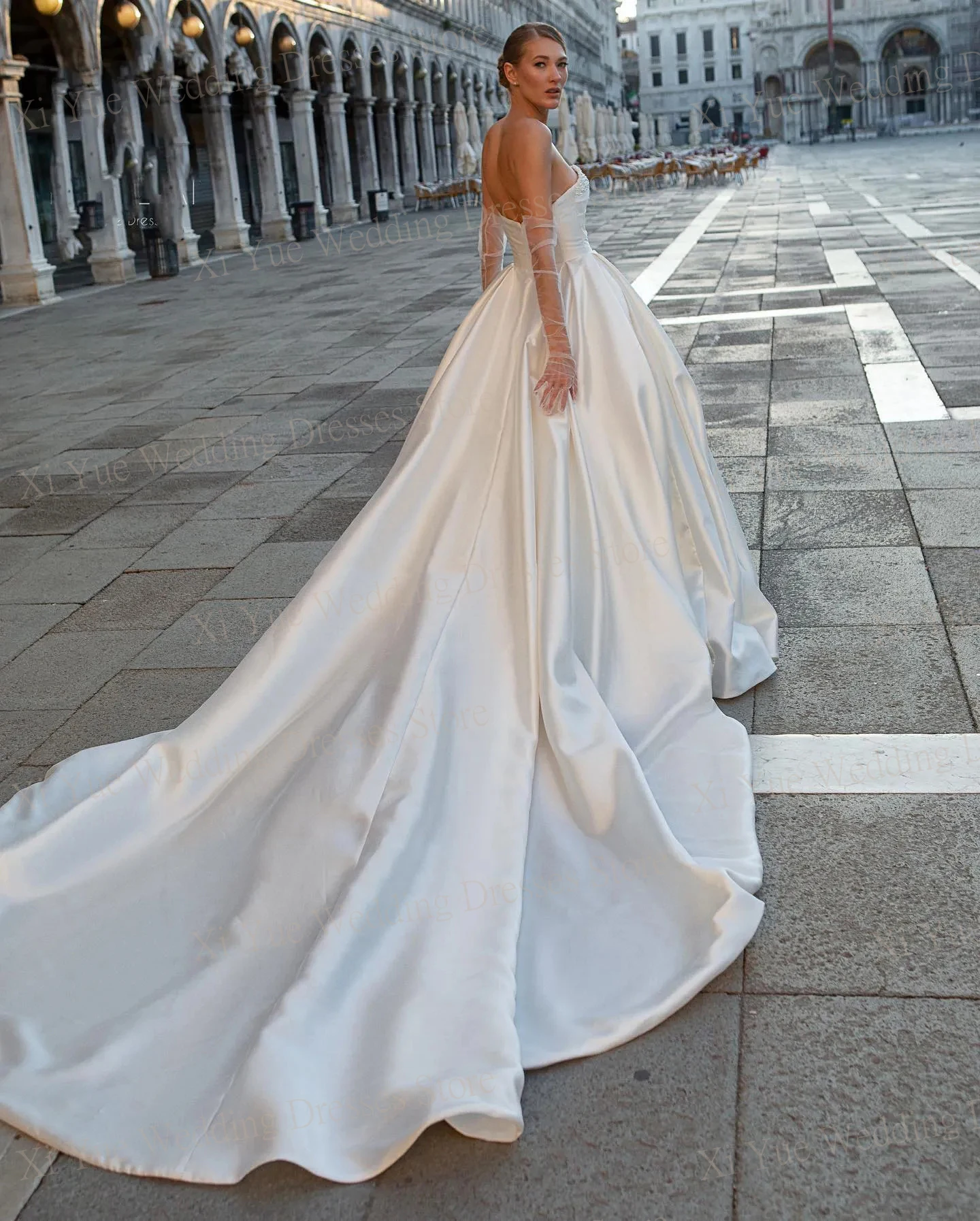 Abiti da sposa in raso semplici generosi abiti da sposa senza spalline moderni eleganti abiti da cerimonia lunghi fino al pavimento in stile principessa