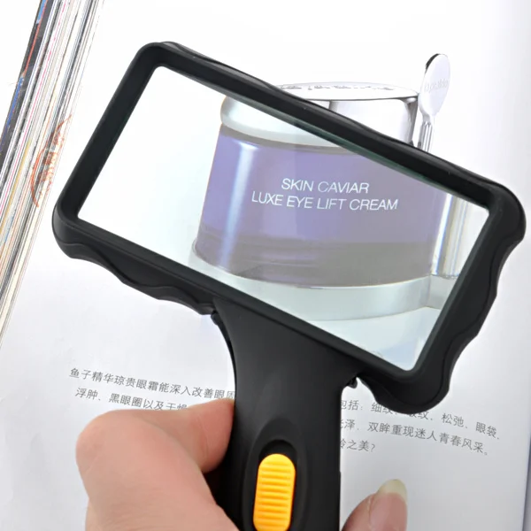 

Portable 2-LED Magnifier Rectangular LED Magnifying Glass Oblique Handle Black Suitable for Reading Gardening Outdoors