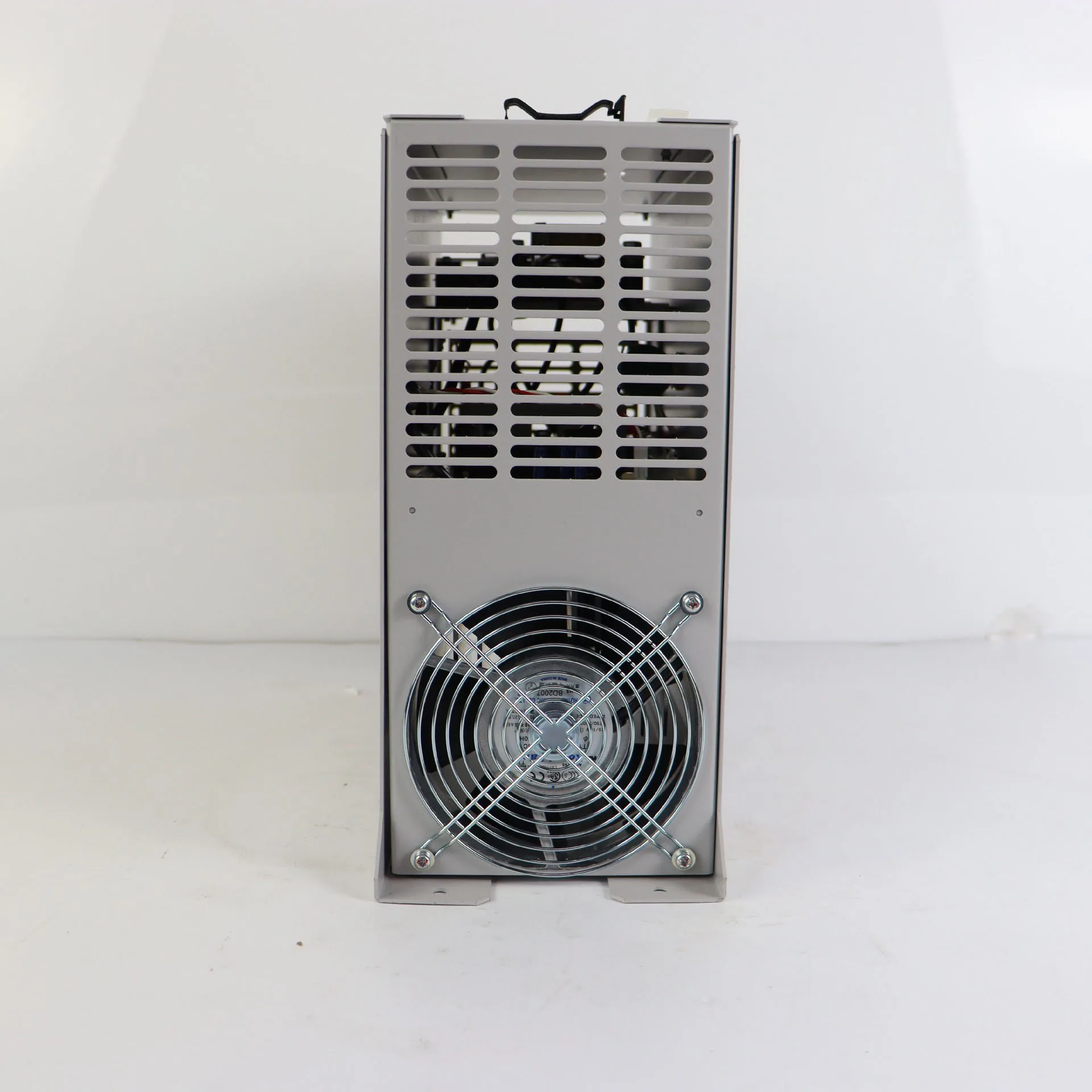 Penggerak servo UMC554000-03