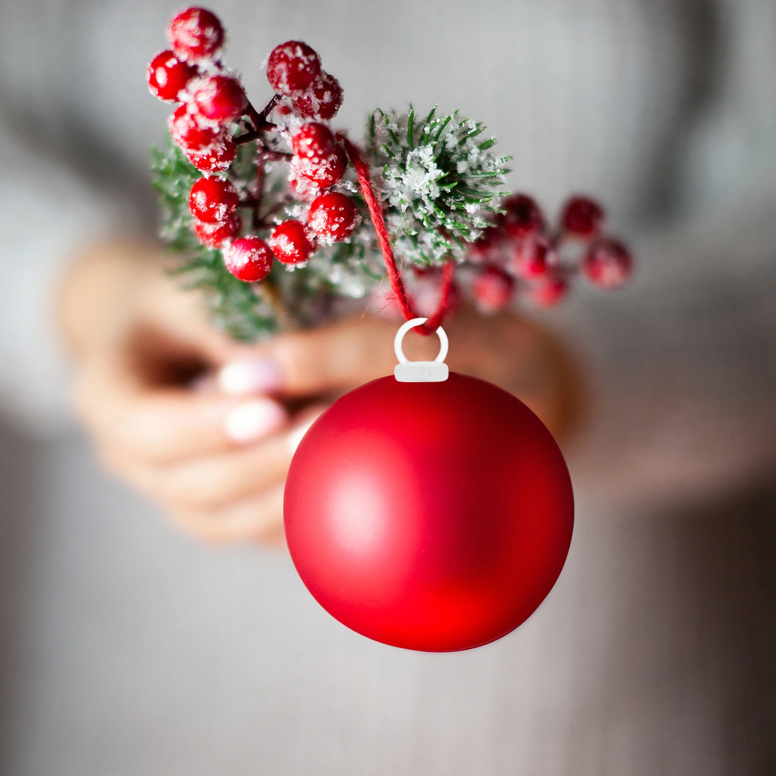 

200Pcs Hanging Balls Caps Plastic Foam End Covers for DIY Ball Pendant Christmas Decorations Ornament Fittings Reusable Strong