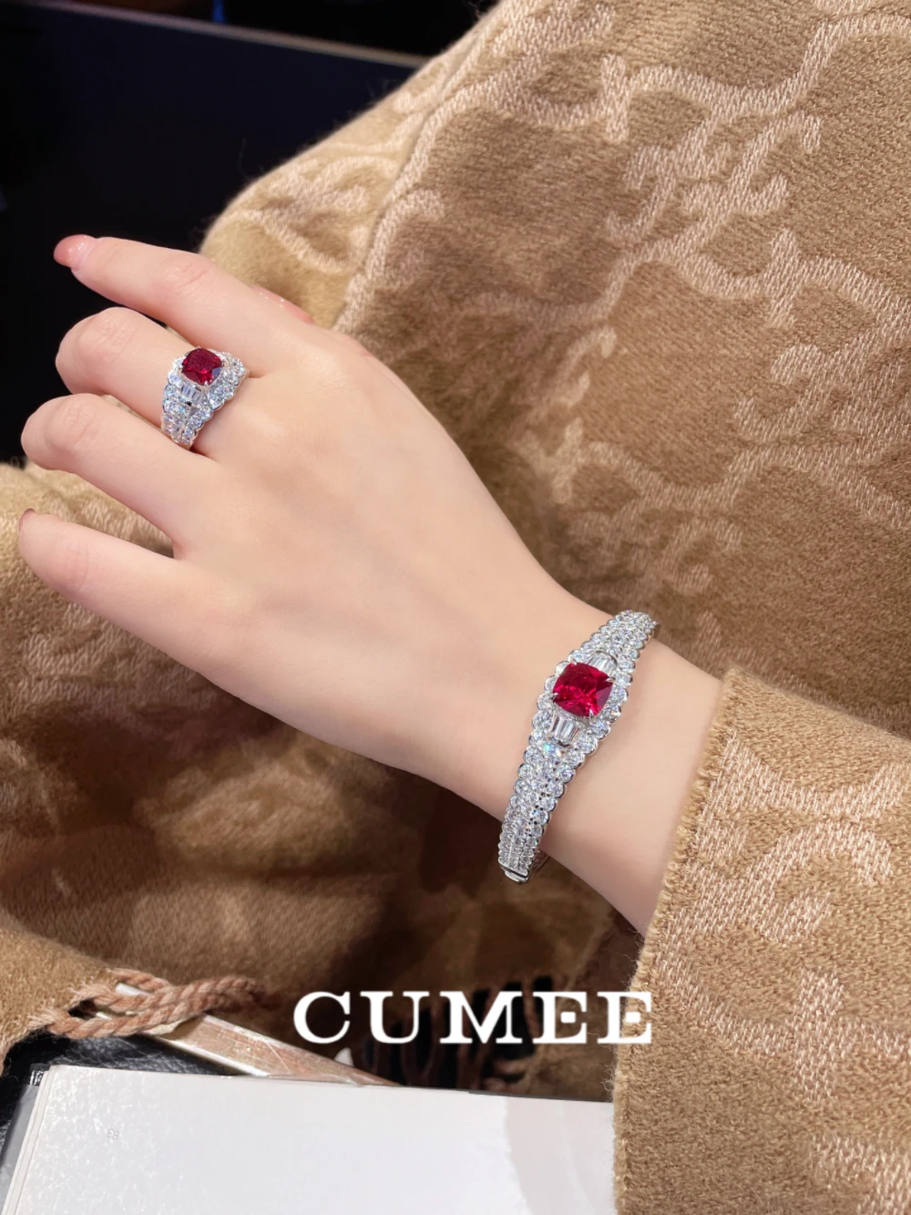 CUMEE Princess Square Cultivated Synthetic Gemstone Ruby Ring Bracelet Silver Gold-plated