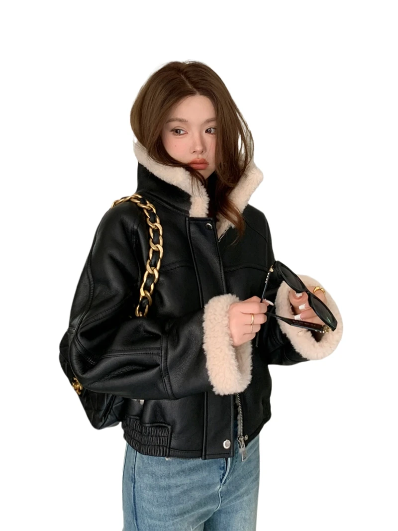 

Lamb fur jacket, short style, 2025 new all-in-one fur coat, sweet and cool motorcycle outfit for women
