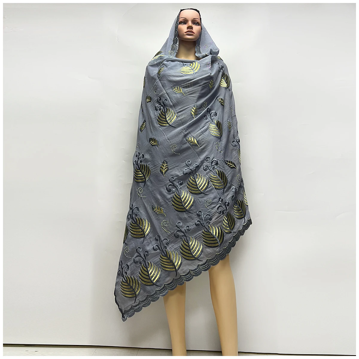 100% Cotton Fabric Rayon Cotton Thread Eembroidered Scarf Dubai Excellent Style African Women Hijab Muslim Scarf High Quality