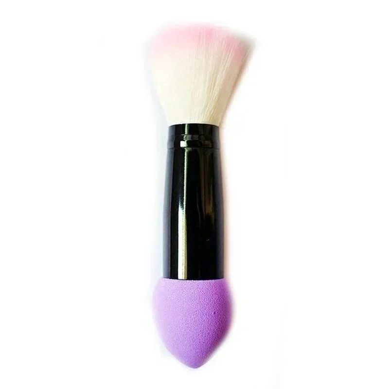 Double-ended blush brush