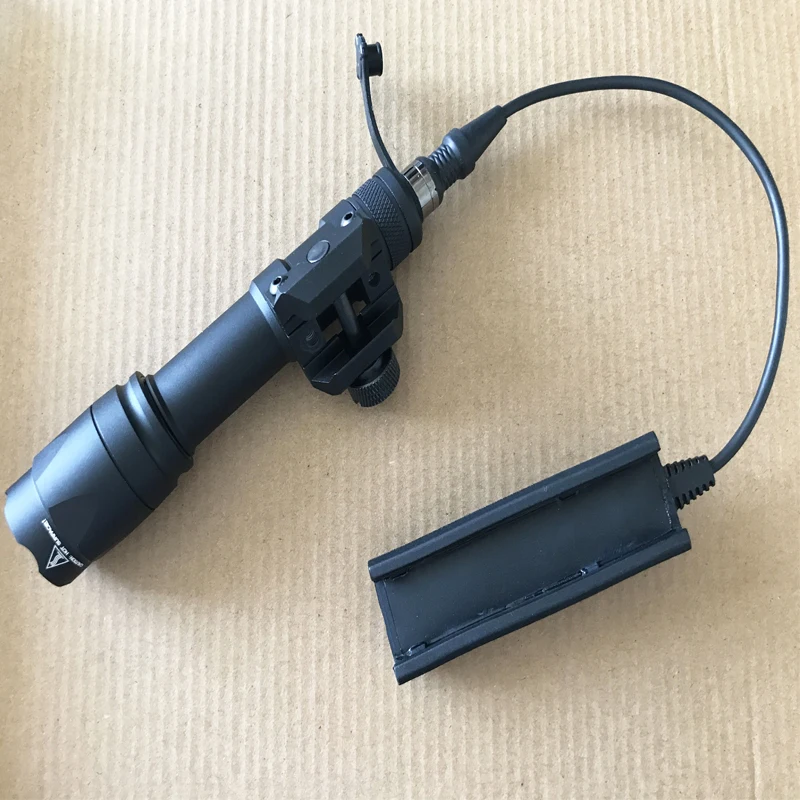 Airsoft SF M600 M600C Scout Flashlight LED Tactical Hunting Gun Weapon Light High Lumen With Dual Function Pressure Switch