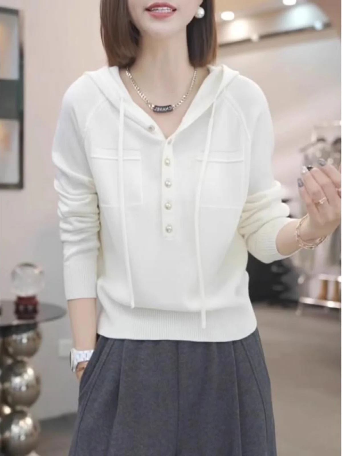 

Весна 2026: Женский трикотажный топ больших размеров с капюшоном, длинными рукавами, скрывающий живот, комфортный, в корейском стиле, свободного кроя, цветной