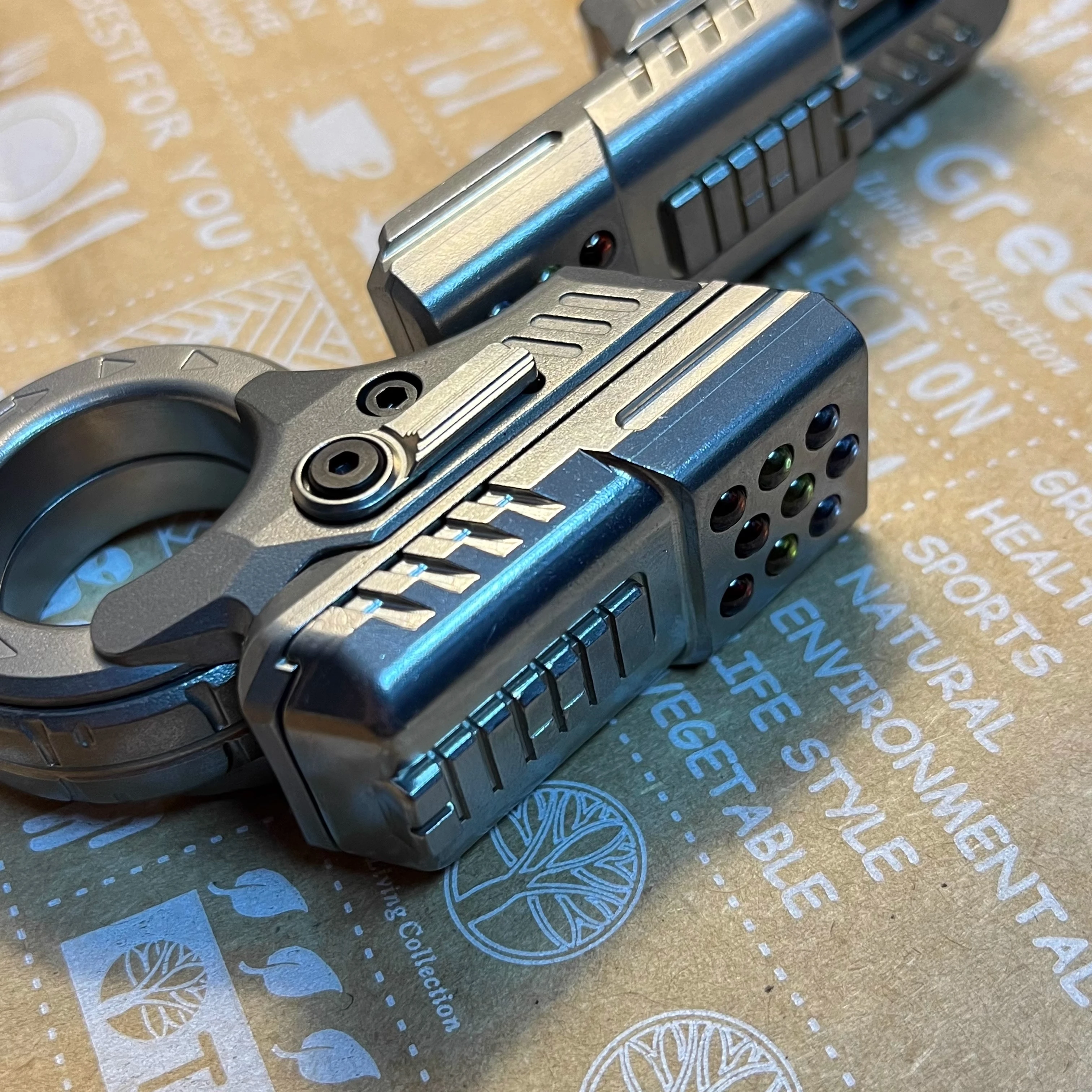 AZU EDC Pushing Slider Gun Fidget Spinner Decompression Metal Push Slider Ratchet Stress Relief Fingertip Fidgeting toys